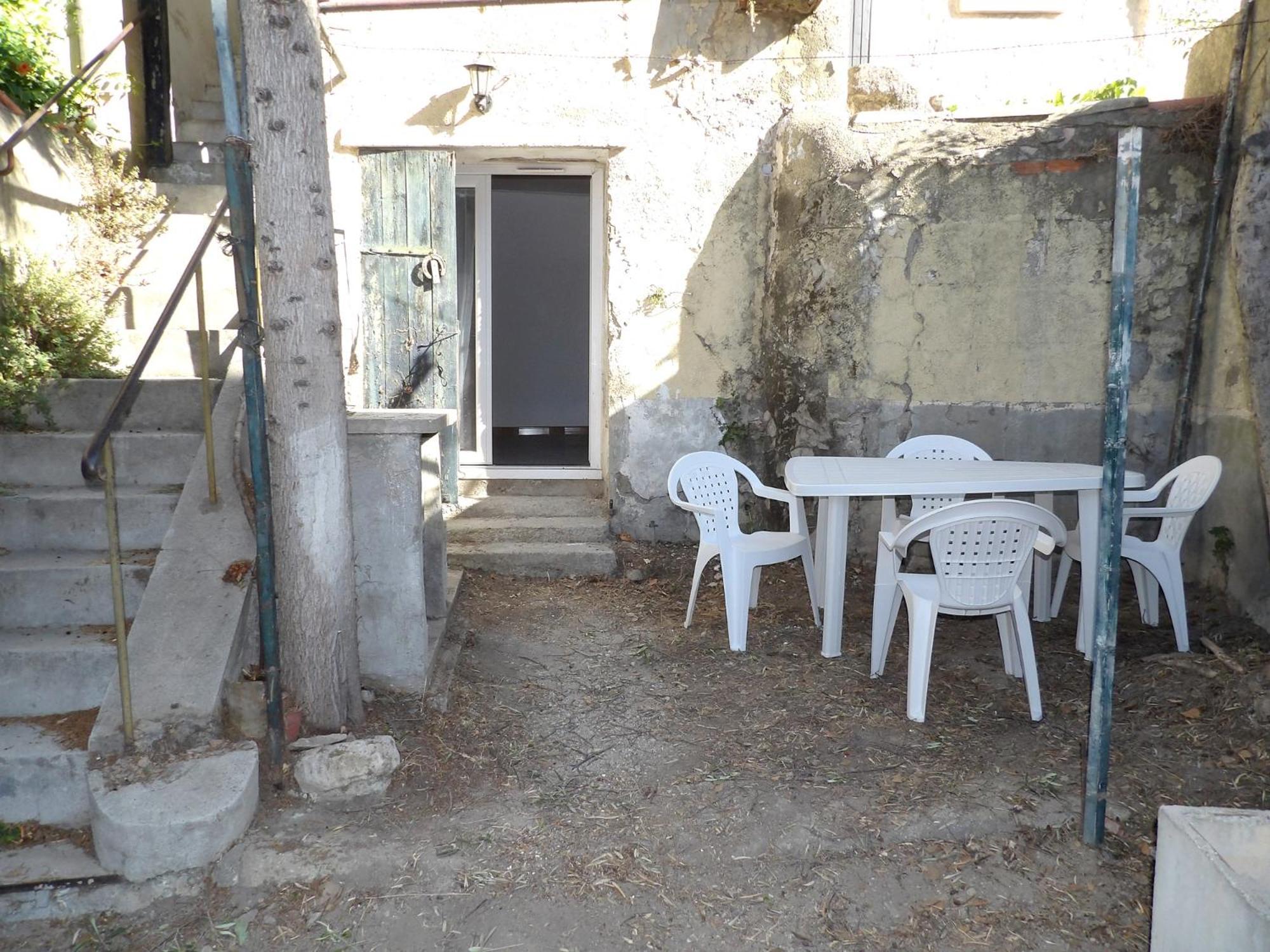 Studio Chez Steph Eyguières Exterior foto